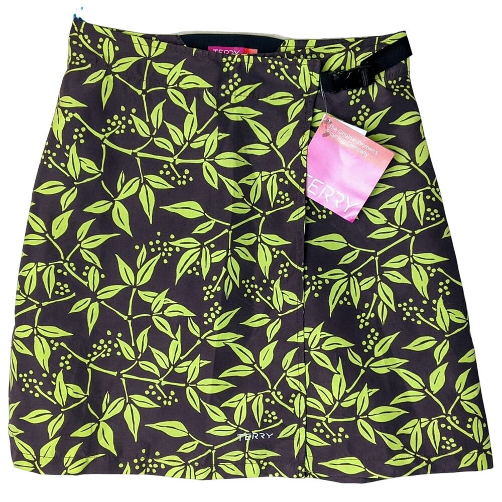 Terry bicycling wrap skirt. Sz XS. NWT